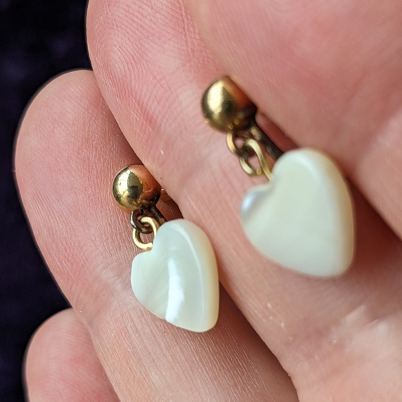 Vintage 12K Gold Filled Earrings With Heart Shaped Mother Of Pearl - Picture 5 of 6